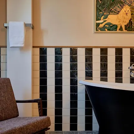 Отель Faubourg 21 5*