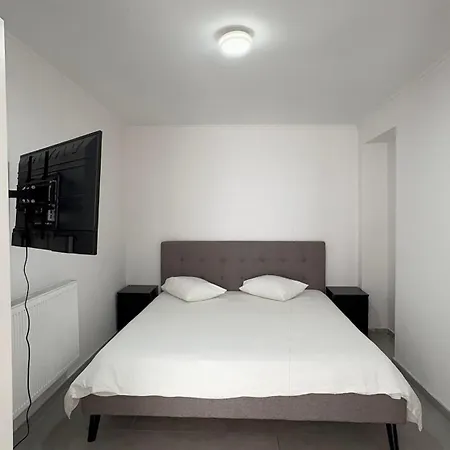 Luxury 2br & 2 Jacuzzi Near Expo 12 & Ing Arena *