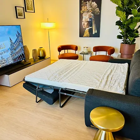 Designer- 2Bd-Apartment In The Heart Of Brussels דירה בריסל