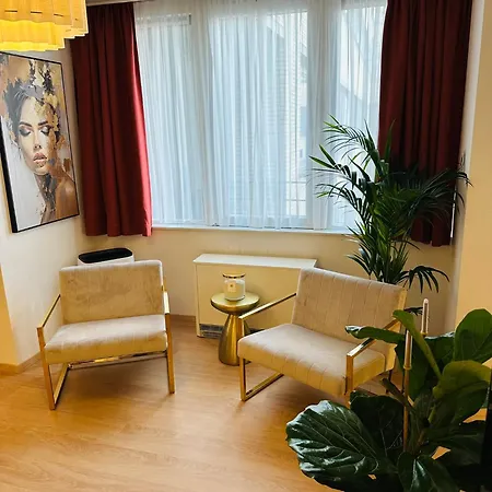 Designer- 2Bd-Apartment In The Heart Of Brussels דירה בריסל