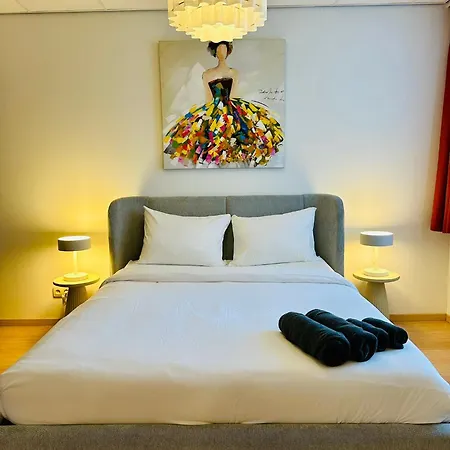 Grand Place - Prime Location 2 Bedroom *