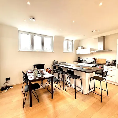 Ulb & Cambre Cosy Duplex 布鲁塞尔