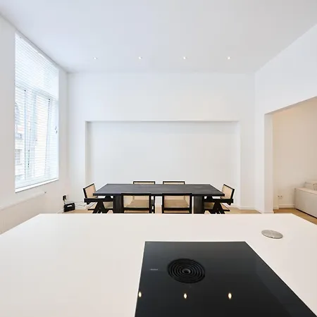 Louise Gallery *