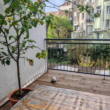 Entire Modern With Terrace - North Station Bruksela