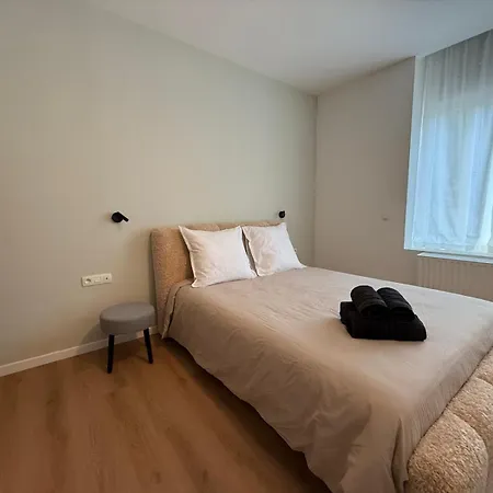 Apartment Le Goujons - New Near Midi Station