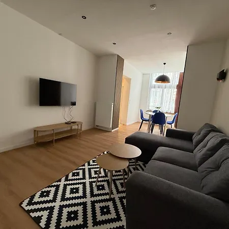 Apartament Le Goujons - New Near Midi Station Bruksela