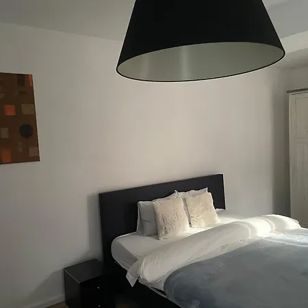 Duplex Centre Bruxelle 公寓