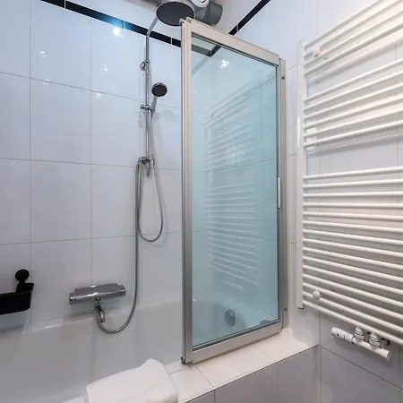 Διαμέρισμα Uccle - Elegance & Modernity In A Quiet Setting