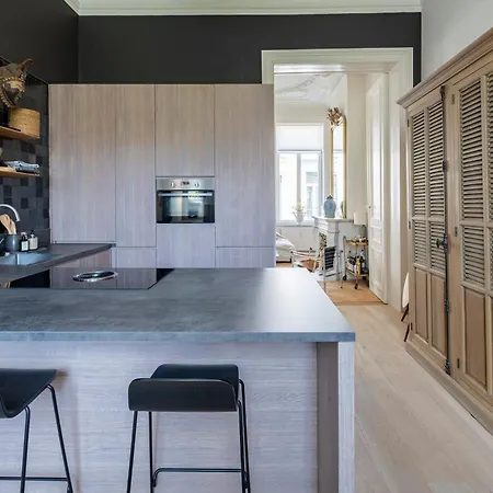 Arlon Prestige