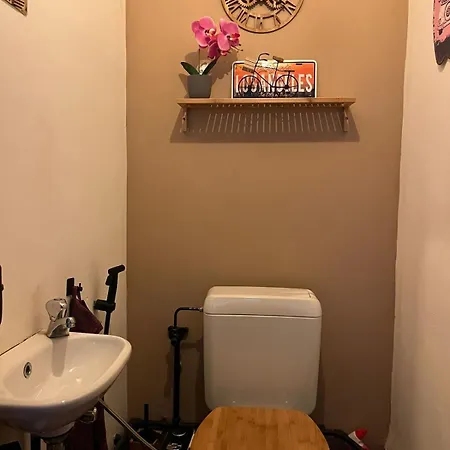 Luxury At Grand Place & Manneken Pis * Brusel