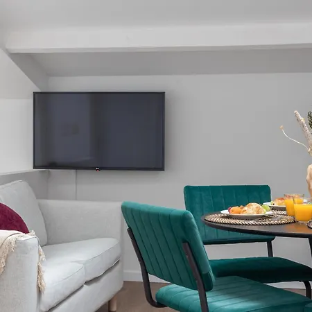 Chez Lilou Et Babette 4 Appartements 2 Chambres * Brussels