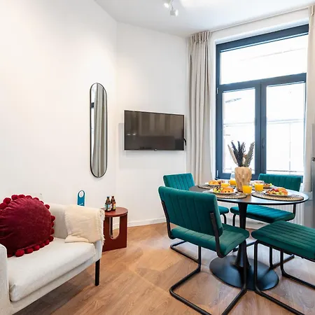 Apartament Chez Lilou Et Babette 4 2 *