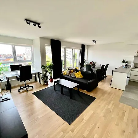 Apartamento Family Friendly Close To The Atomium