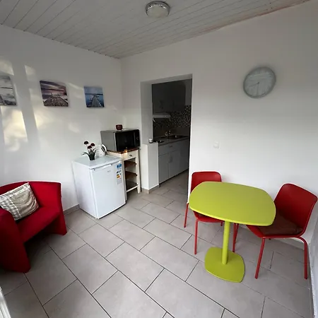 Calme Avec Jardin & Terrasse Metro Direct Centre De Apartmán Brusel