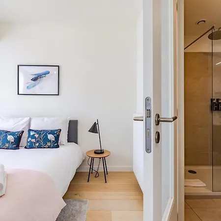 Large In A Serviced Building Apartment Brussels