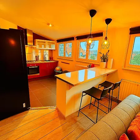 Oasis Apartment