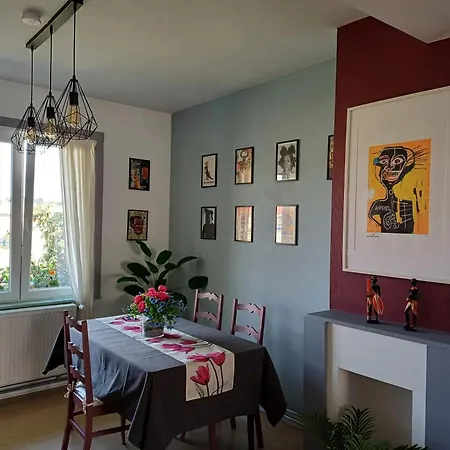 Apartamento With Terrace In Berchem-sainte-agathe Bruselas