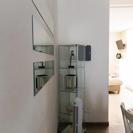 Avec Terrasse Privee Et Garage Rez De Chaussee Lumineux Апартаменты Брюссель