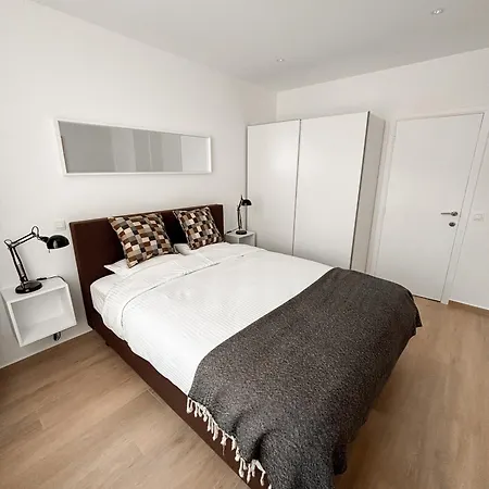 Daire Fully Furnished And Modern Flat - Center Brüksel