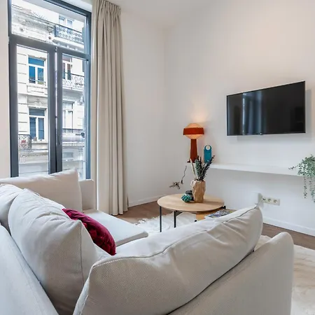 Chez Lilou Et Babette 4 Appartements 2 Chambres Brussels