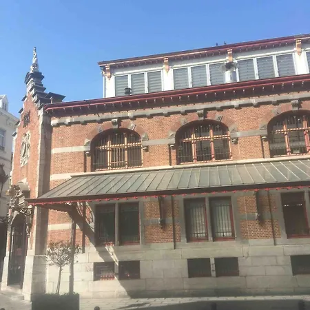 Centre De Bruxelles, A