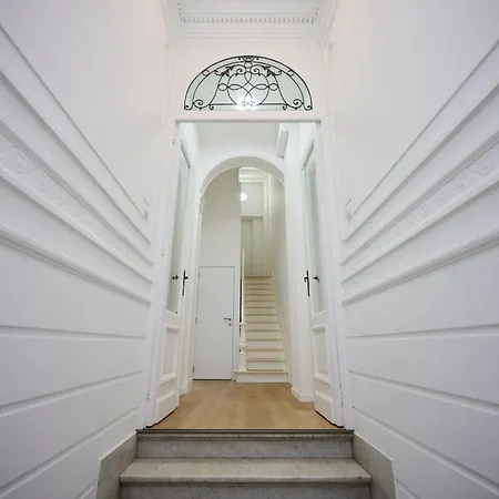 Toison D'or & Sauna * 브뤼셀