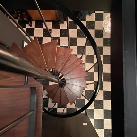 アパート Luxurious Duplex Overlooking ブリュッセル