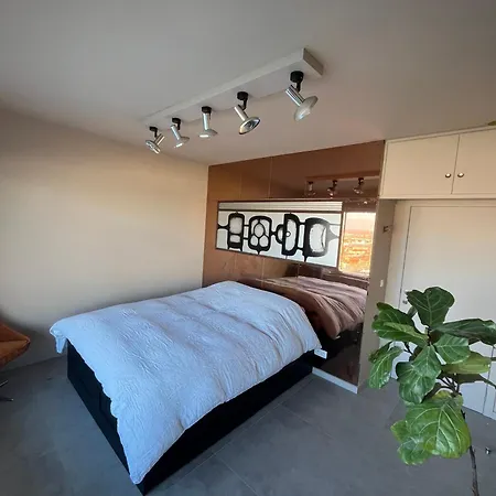 Luxurious Duplex Overlooking Bruxelles