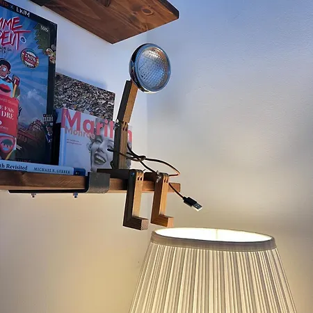 Tiny House Avec Terrasse Privee, 10 Mins Du Centre *