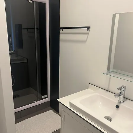 Albergue Bosquet Hostel *