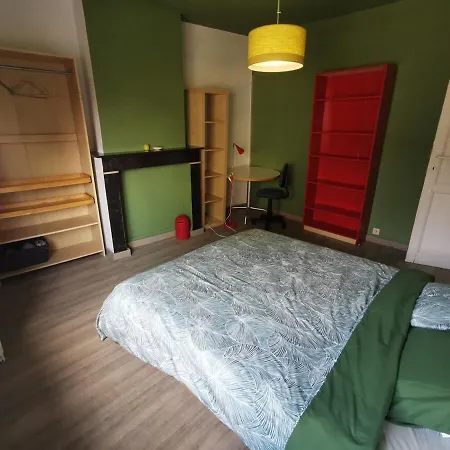 Eya House, Cozy, Bright & Well Located ブリュッセル