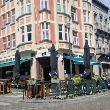 Apartman De La Grotte *