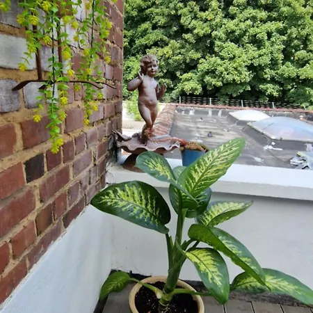 Apartment De La Grotte