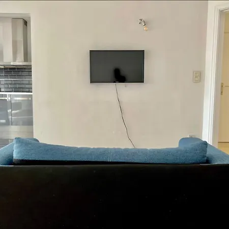 Center Apartment *