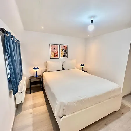 Cosy & Charm Center *
