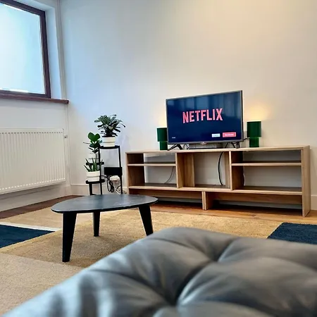 Downtown Spacious Design Loft Апартаменты