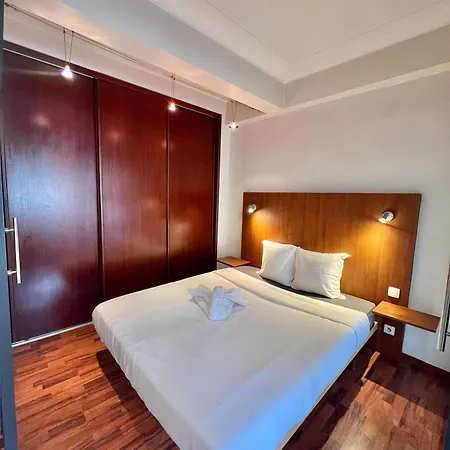 Parlement Europeen Apartment *