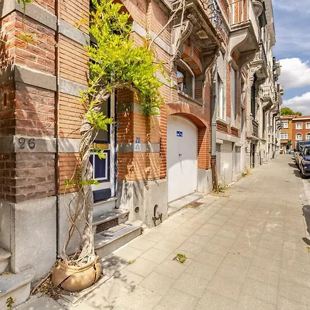 Maison Du Cinquantenaire - The Residential *