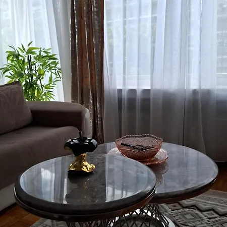 2 A Apartment