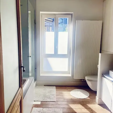 Spacious And Authentic House In Brussels *