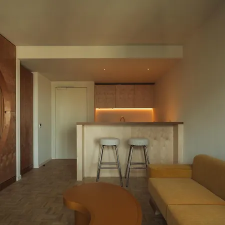 The Standard, 5*