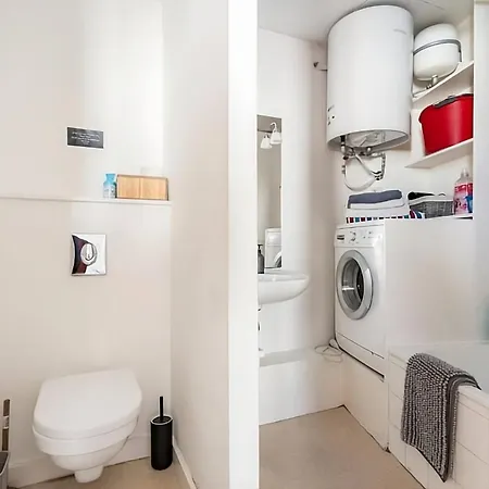 Bright 2br Flat In A Historic Square Near Eu Area Brussels