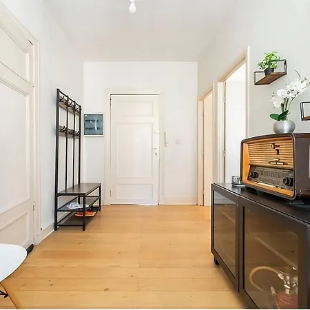 Apartment Bright 2br Flat In A Historic Square Near Eu Area