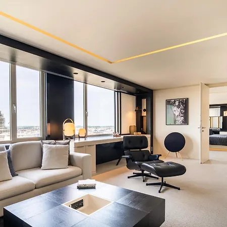 Hotel The
