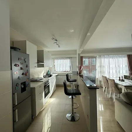 La Parenthese A Jette - Proche Du Centre - Atomium Appartement
