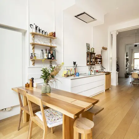 民宿 Cozy With Garden