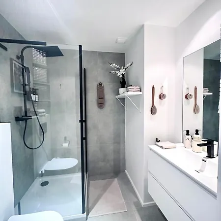 Magnificent In Sablon *