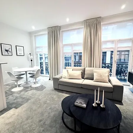 Magnificent In Sablon * بروكسل