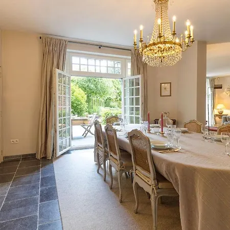 The Castle Vila Brusel