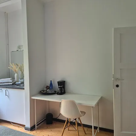 Séjour chez l'habitant Résidence Souverain 94 *